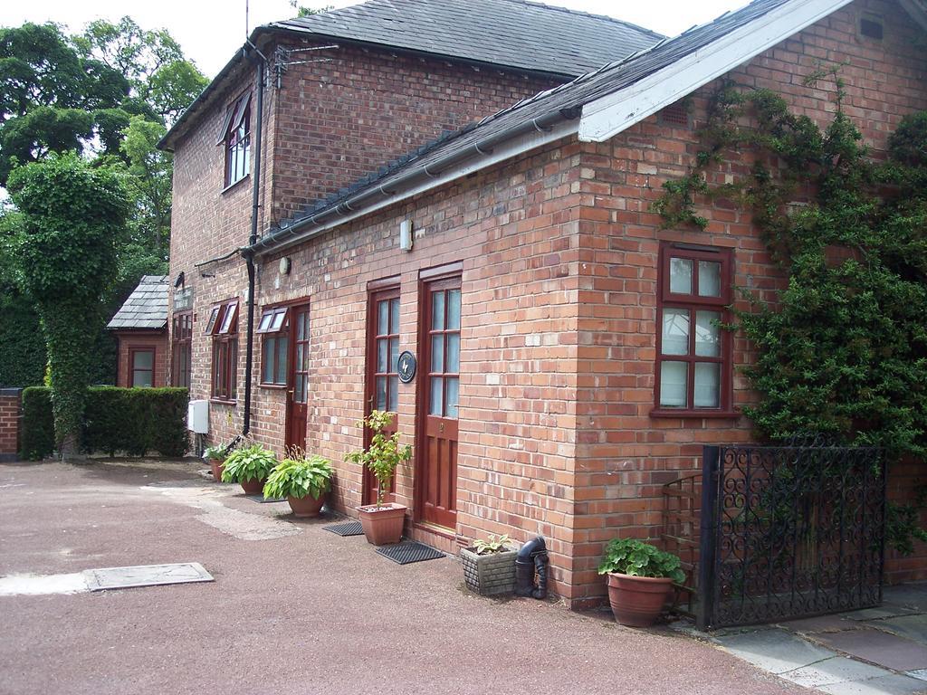 Butterfly Guest House Cheadle (Greater Manchester) Exterior foto